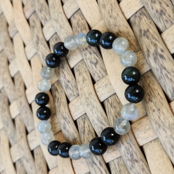 Handmade Authentic Rainbow Obsidian & Labradorite 6mm Bracelet - Picture 1 of 4